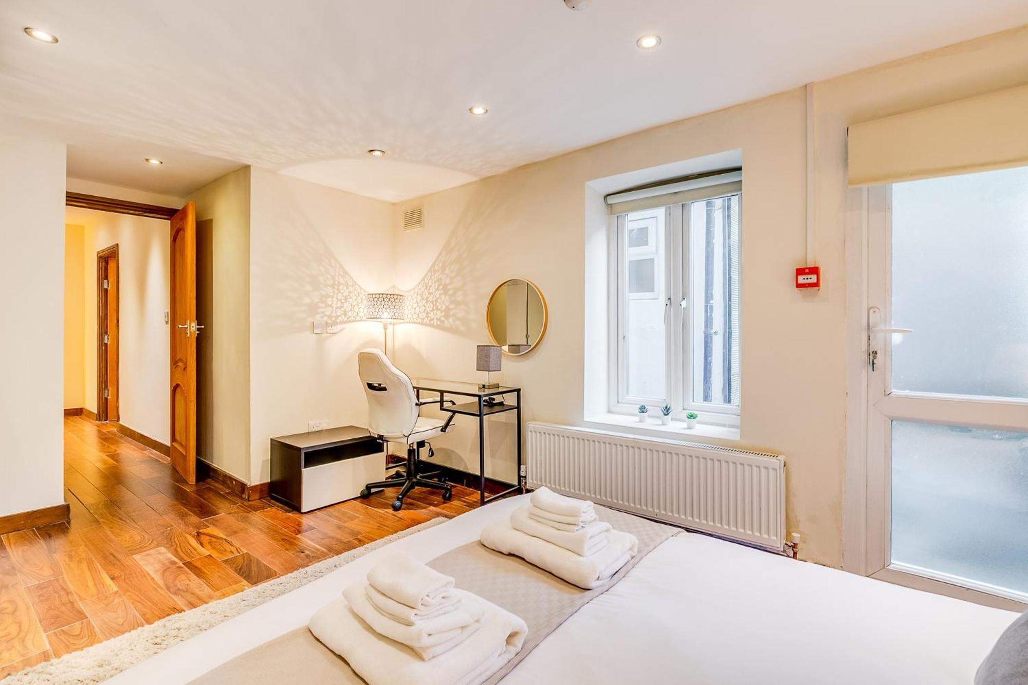 Entire Family Home - 2Bd2Bth Central Earl'S Court Λονδίνο Εξωτερικό φωτογραφία